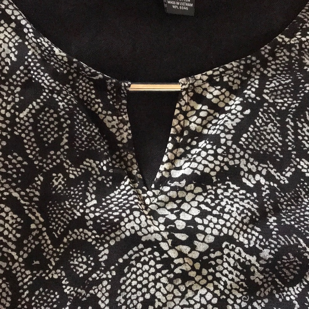 Shirt - Picture 4 of 6